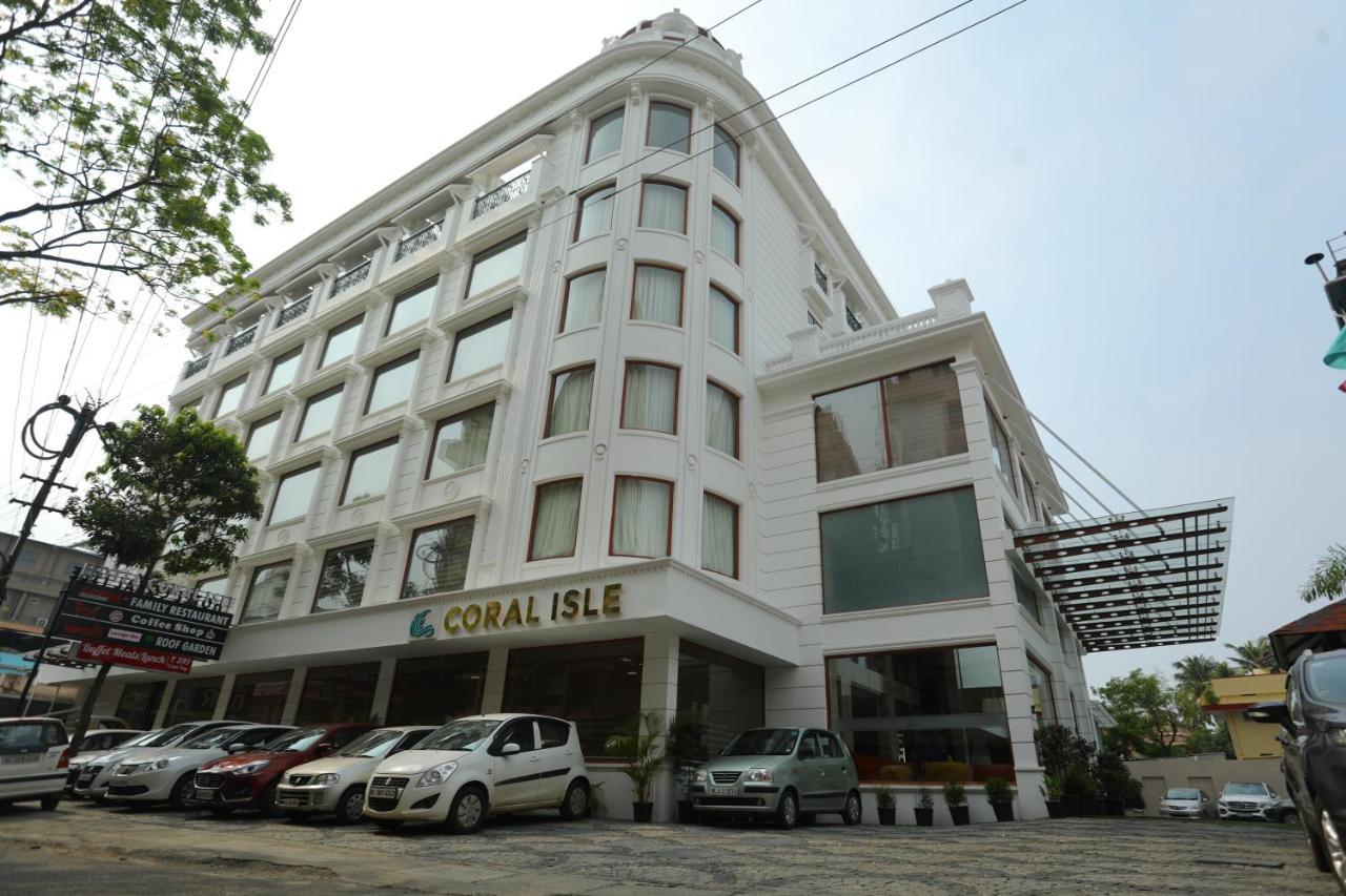 Coral Isle Hotel Kochi Екстериор снимка